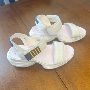 Sorel Explorer Blitz Stride Sandals - Sample Shoes